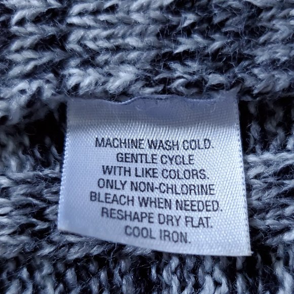 Style & Co (Petite Large Light gray, black, silver cover up) - Picture 7 of 8